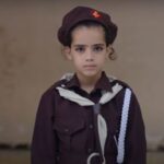 Bambina morta durante bombardamento israeliano a Gaza (dal film "Eleven Days in Gaza" 2022